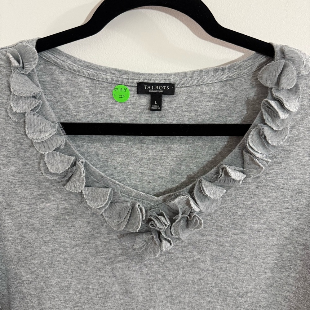 Talbots Gray Ruffle Trim Blouse Size Large 3/4 Sleeves - Picture 2 of 5